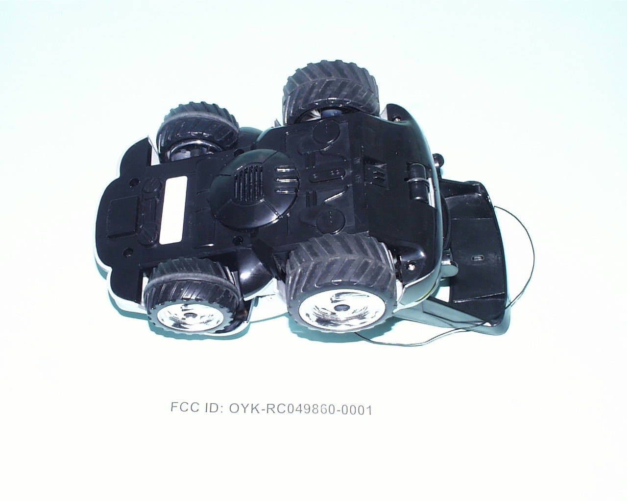 Remote Control Toy Car - FCC ID OYK-RC049860-0001 - Silverlit Toys Manufactory Ltd.