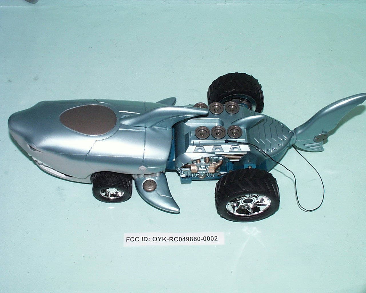 Remote Control Toy Car - FCC ID OYK-RC049860-0002 - Silverlit Toys Manufactory Ltd.