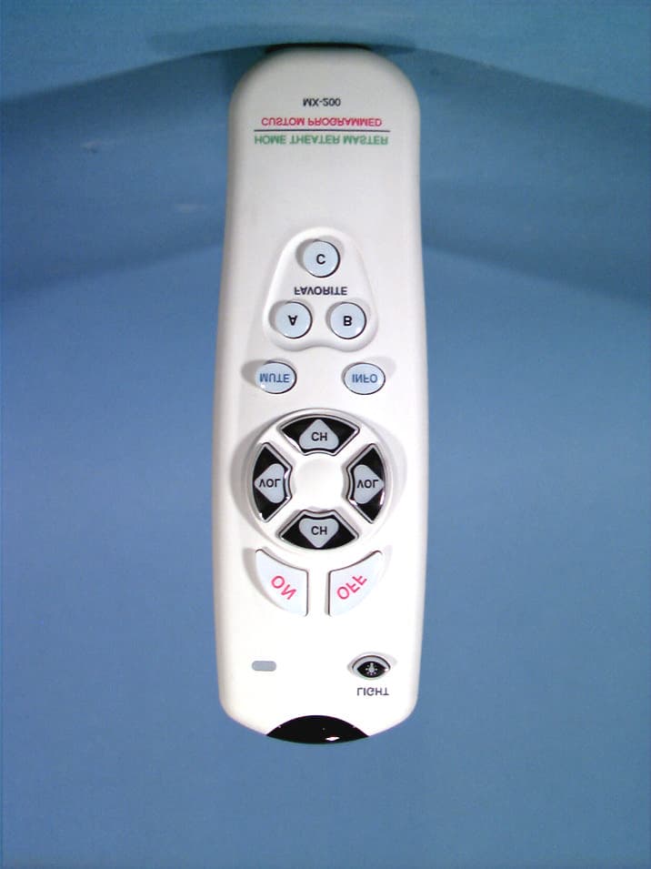 RF Transmitter Remote Control - FCC ID OZ5URCMX200 - Ohsung Electronics Co., Ltd. (2)