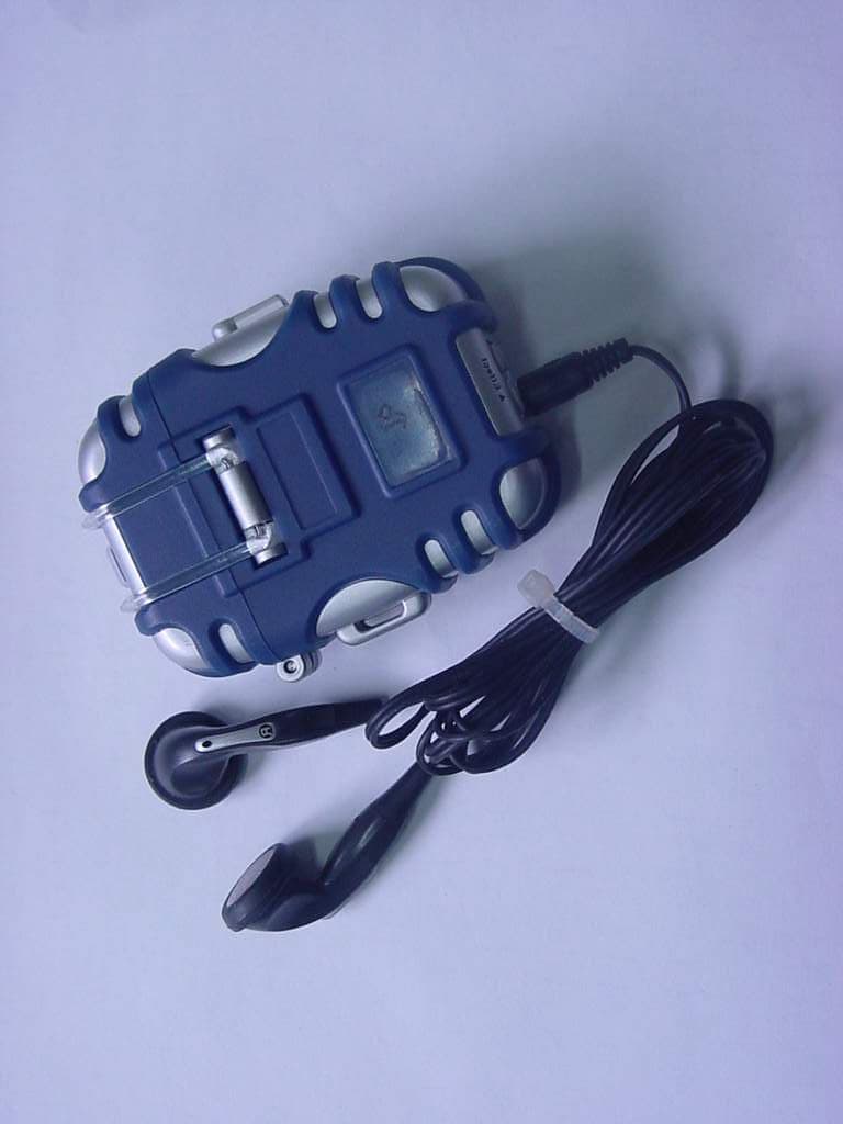 MP3 PLAYER - FCC ID OZXDMP-2000L - OPENERS Co., Ltd.