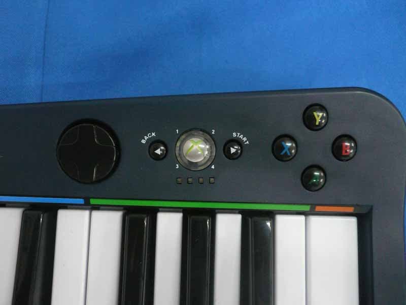 Rock Band Wireless Pro Keyboard for PlayStation 3 - FCC ID P25M798161Y2310C - Mad Catz, Inc. (2)