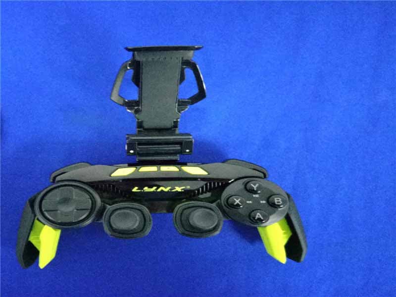 Mad Catz L.Y.N.X.3 Mobile Wireless Controller - FCC ID P25SS32269A - Mad Catz, Inc. (1)