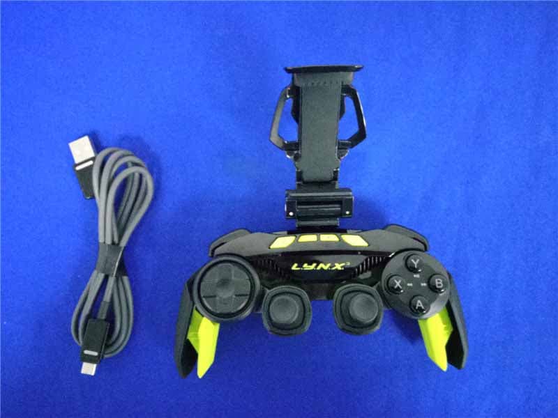 Mad Catz L.Y.N.X.3 Mobile Wireless Controller - FCC ID P25SS32269A - Mad Catz, Inc. (2)