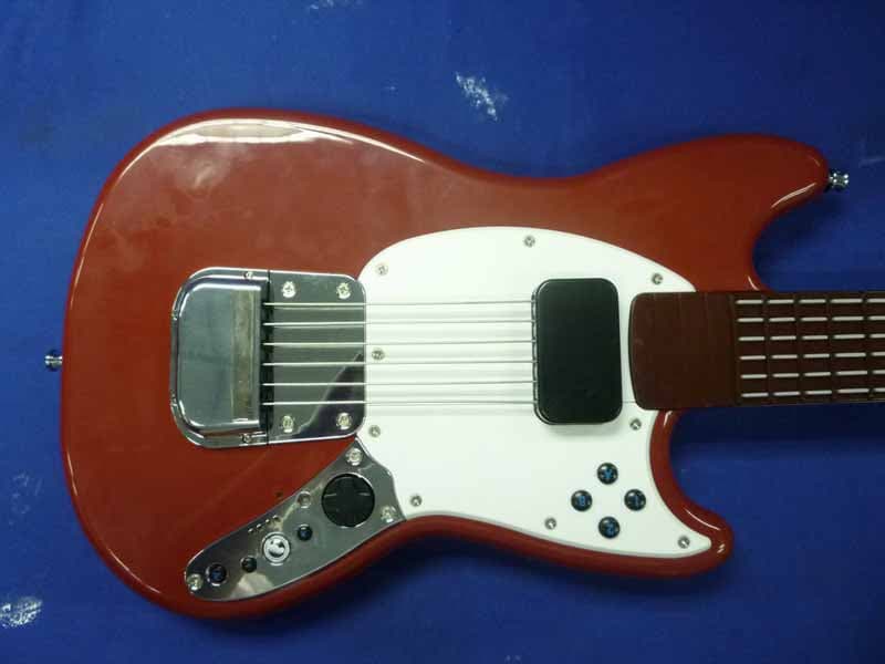 Rock Band 3 Wireless Fender Mustang ProGuitar Controller for Nintendo Wii - FCC ID P25SU96563Y3010C - Mad Catz, Inc. (1)