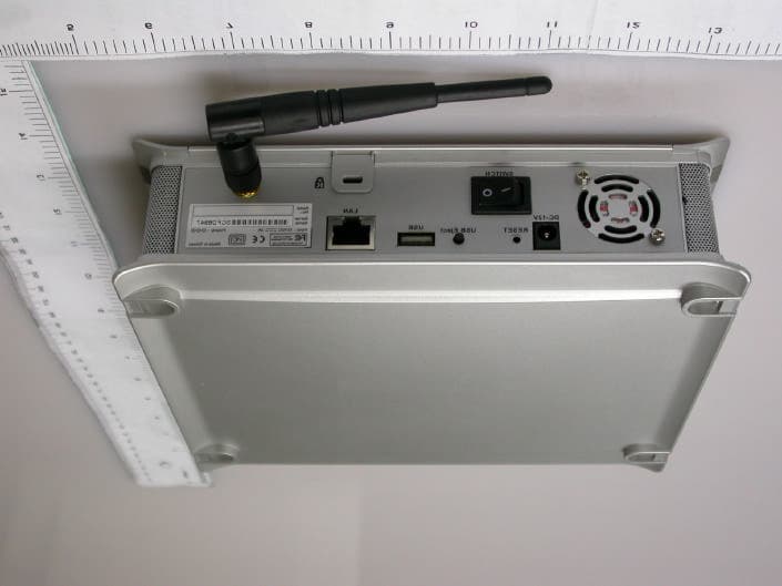 Wireless NAS - FCC ID P270G710 - Sercomm Corporation (2)