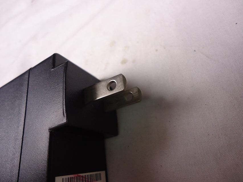 802.11N Wireless Access Point - FCC ID P27AP105NA - Sercomm Corporation (1)