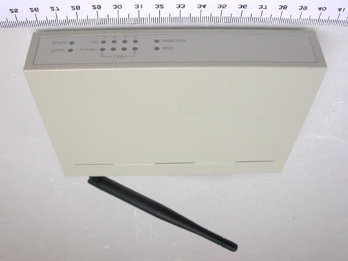 Wireless Broadband Router - FCC ID P27IP806MA - Sercomm Corporation (4)