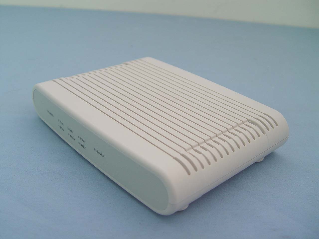 Zigbee / WiFi Compact Monitoring Gateway - FCC ID P27NA403 - Sercomm Corporation (2)