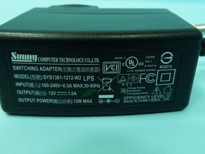 Wireless Network HD Camera - FCC ID P27RC8110 - Sercomm Corporation (5)