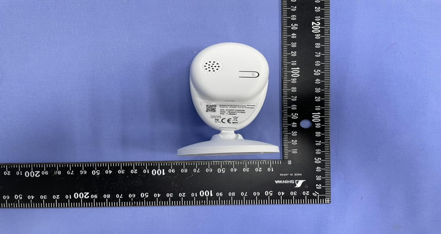 Wireless Full HD Network Camera - FCC ID P27RC8520 - Sercomm Corporation (5)