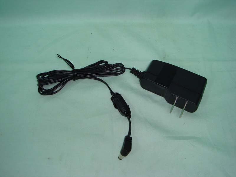 Compact Wireless Network Camera - FCC ID P27YFF00 - Sercomm Corporation (1)