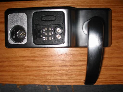 Door Lock - FCC ID P2GPROXIF - Schlage Electronic Security