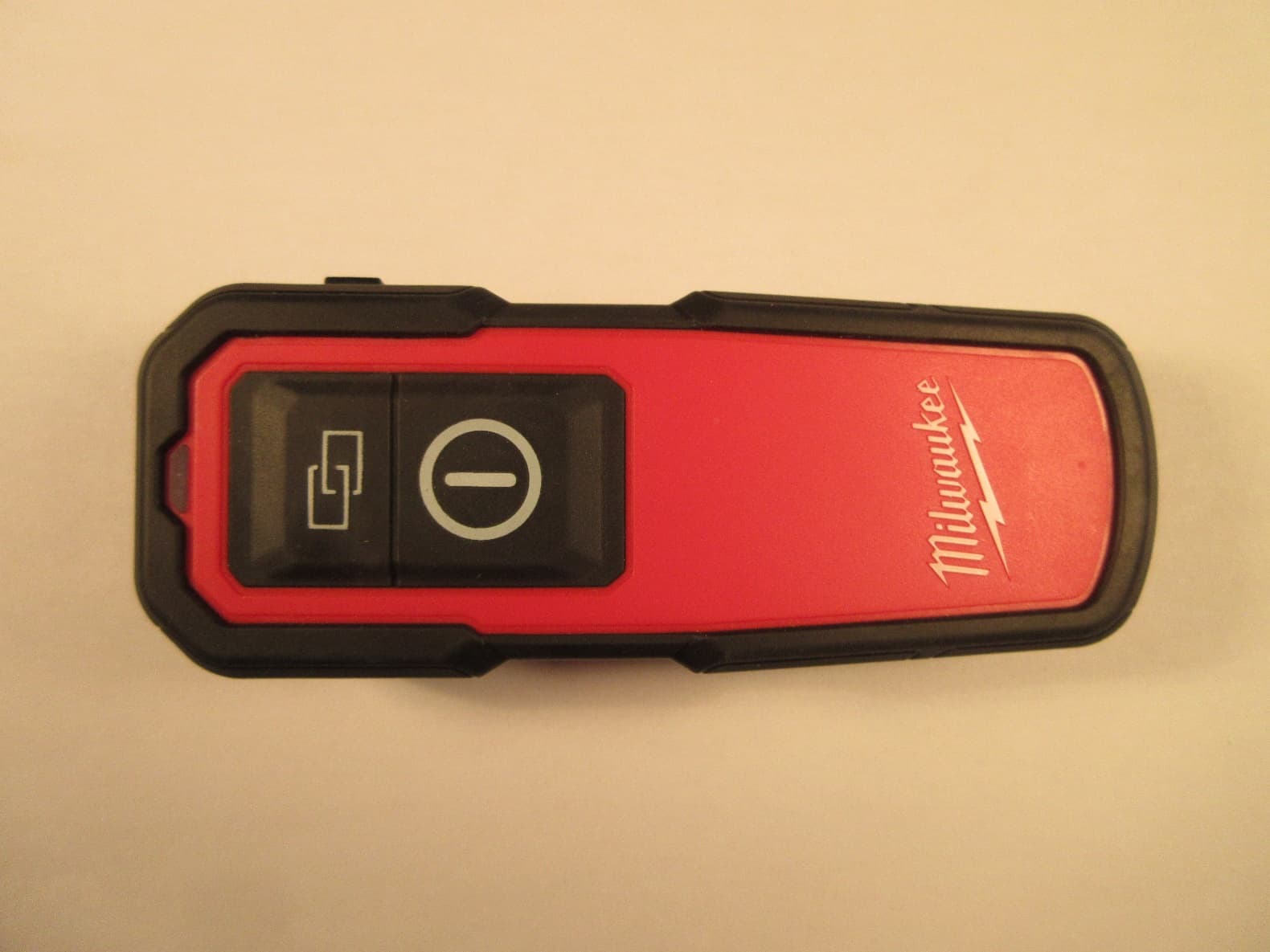 MX Fuel Vibrator Remote Control - FCC ID P36-3701 - Milwaukee Electric Tool Corporation