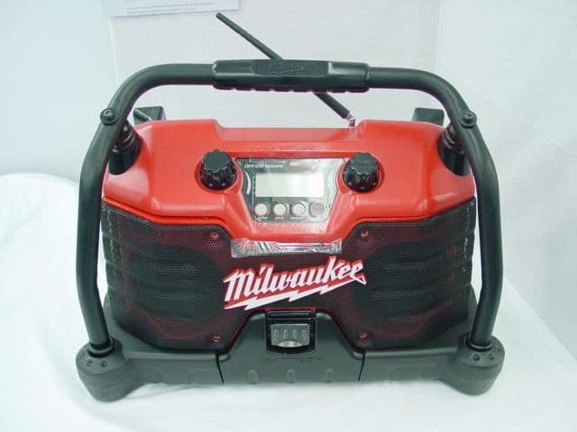 Boombox Radio - FCC ID P3600777 - Milwaukee Electric Tool Corporation