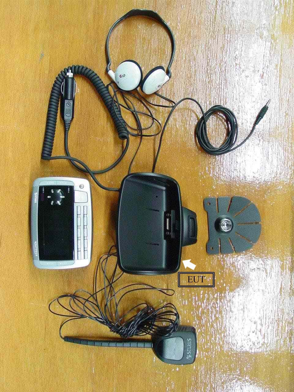 FM Modulator For Sirius Satellite Receiver - FCC ID P3HSIR-STRVK1 - Ki Ryung Electronics Co., Ltd.