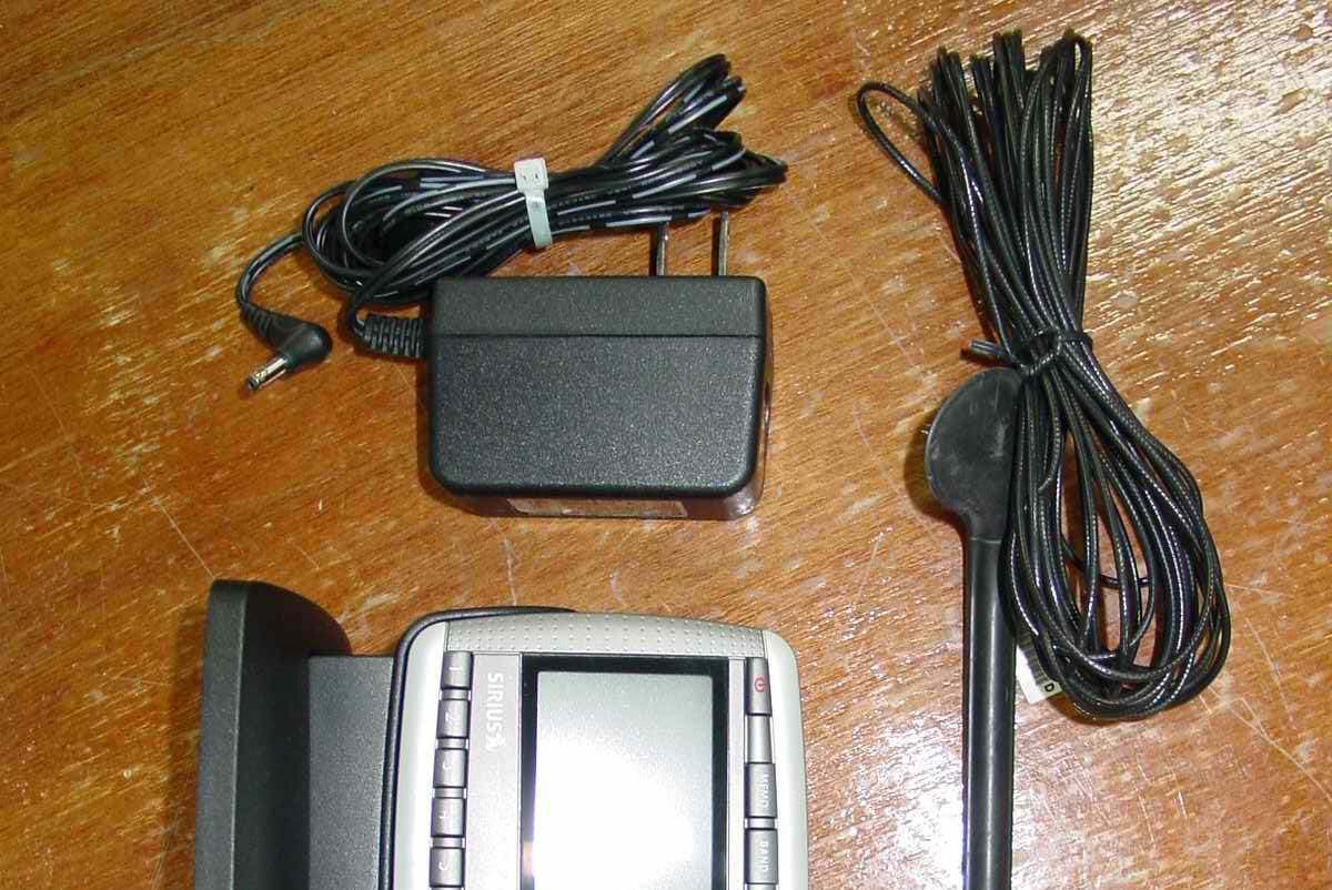 Digital Satellite Radio w/ FM Transmitter - FCC ID P3HSP-R2 - Ki Ryung Electronics Co., Ltd.