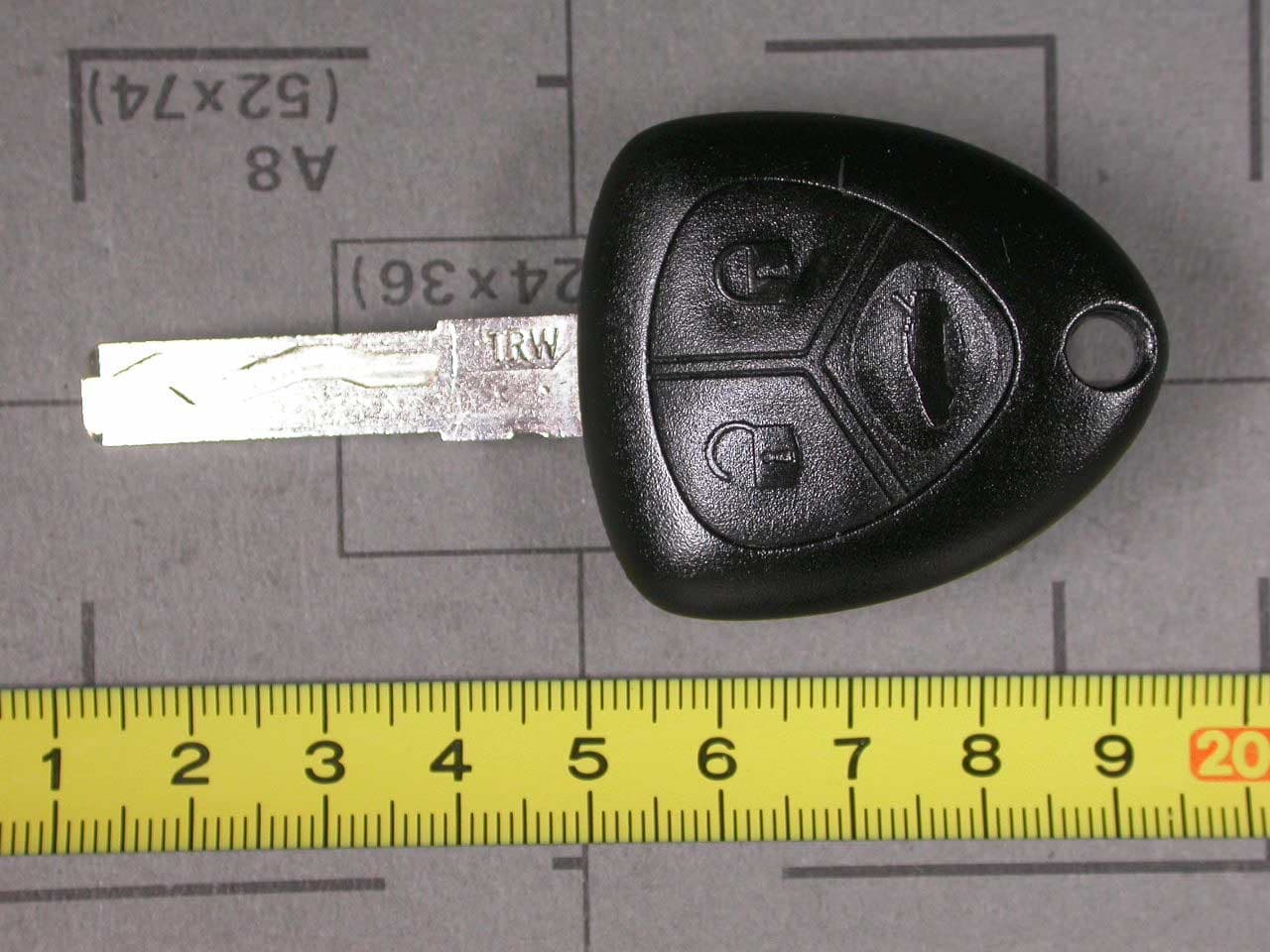 Remote Control Transmitter - FCC ID P3OS4684 - META System S.p.A.