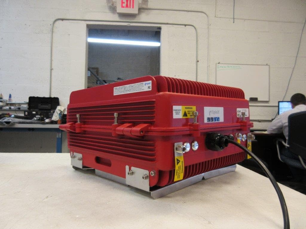 BDA Booster - FCC ID P3TDH437-3XX - Fiplex Communications Inc (3)