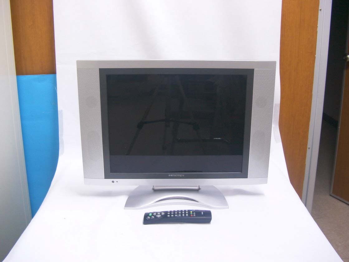 LCD TFT Monitor - FCC ID P42DLT2010S - Decktron Co., Ltd. (2)