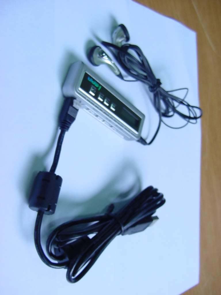 MP3 Player - FCC ID P42IMP2000 - Decktron Co., Ltd. (2)