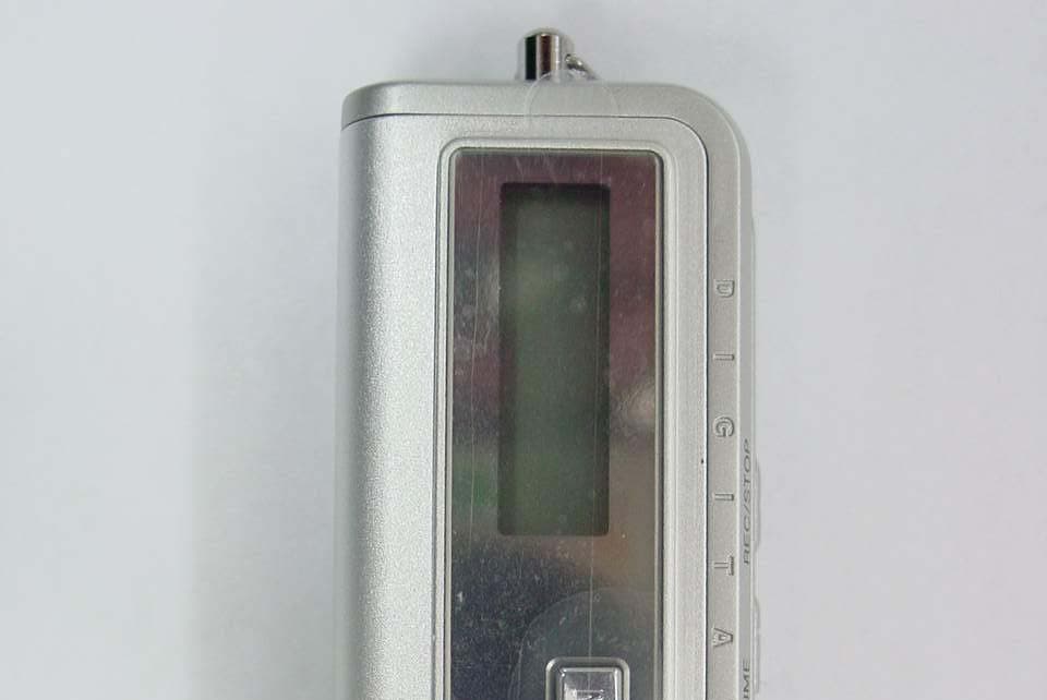 MP3 Player - FCC ID P42IMP2000A - Decktron Co., Ltd. (2)