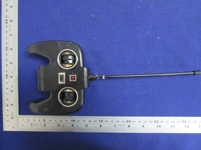 RC SAVAGE CAR - FCC ID P45TD2015A27 - FUJIAN TEAMDA PHOTOELECTRICITY CO., LTD (3)