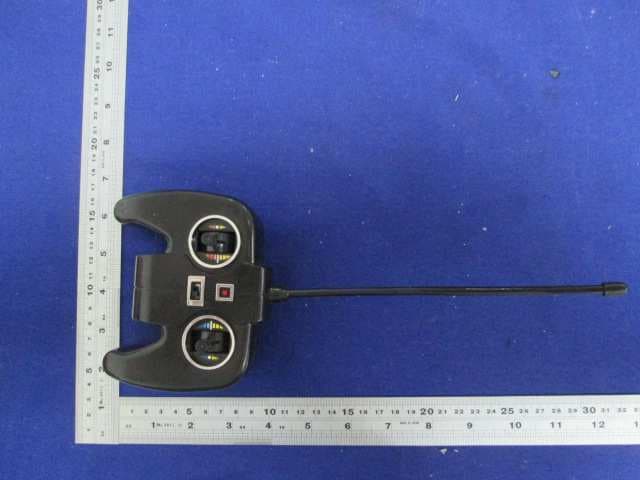 RC SAVAGE CAR - FCC ID P45TD2015A49 - FUJIAN TEAMDA PHOTOELECTRICITY CO., LTD (4)