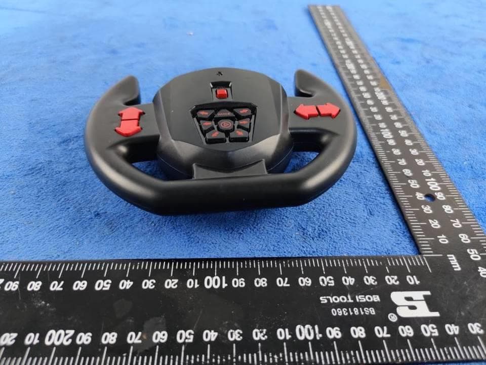 Toy RC Side Drifter Monster Truck - FCC ID P45TD2020D24GT - FUJIAN TEAMDA PHOTOELECTRICITY CO., LTD (3)