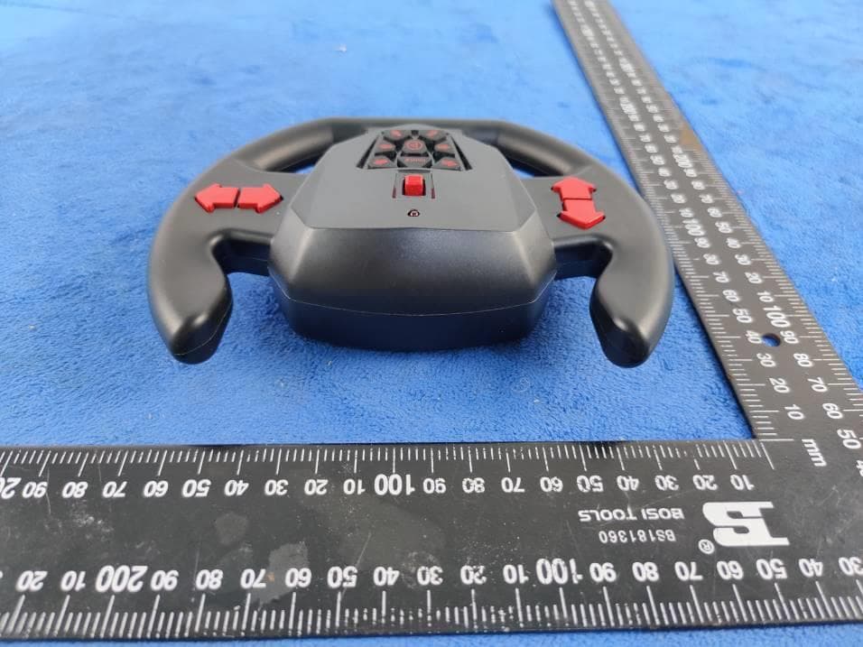 Toy RC Side Drifter Monster Truck - FCC ID P45TD2020D24GT - FUJIAN TEAMDA PHOTOELECTRICITY CO., LTD (5)