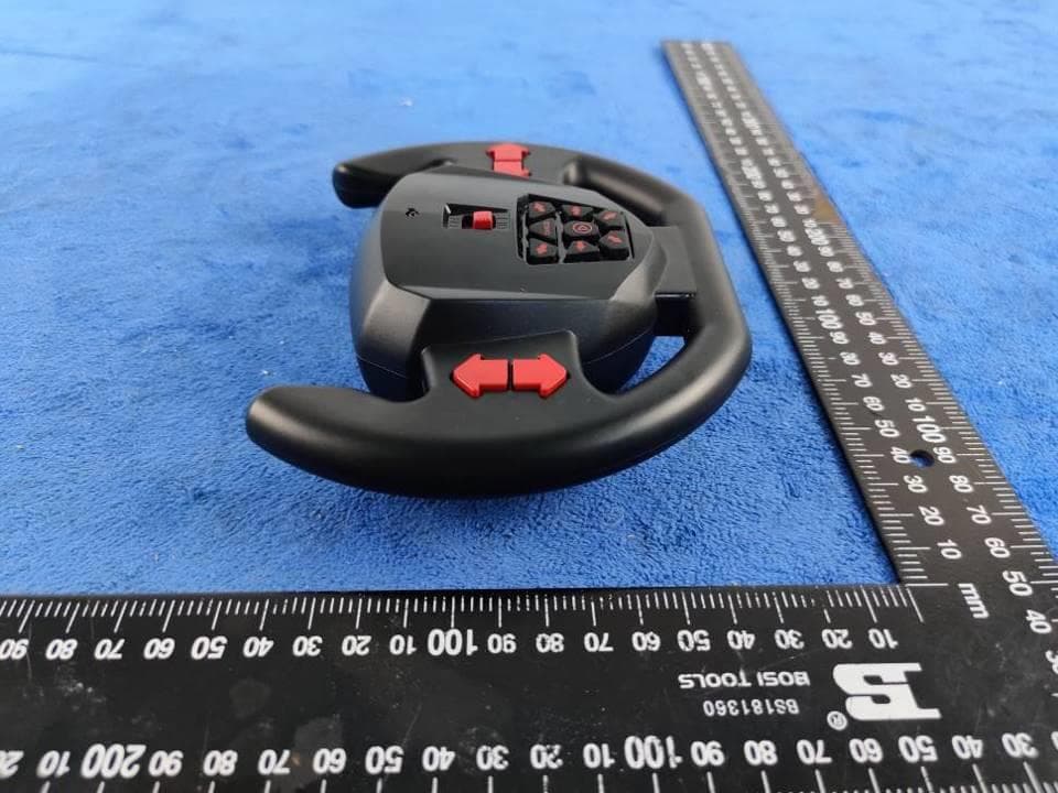 Toy RC Side Drifter Monster Truck - FCC ID P45TD2020D24GT - FUJIAN TEAMDA PHOTOELECTRICITY CO., LTD (4)