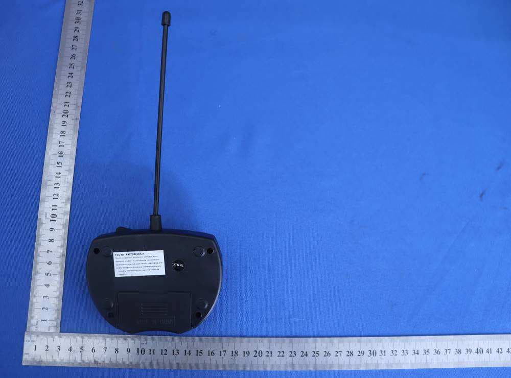 Toy RC Monster Spinning Car - FCC ID P45TD2022A27 - FUJIAN TEAMDA PHOTOELECTRICITY CO., LTD (3)