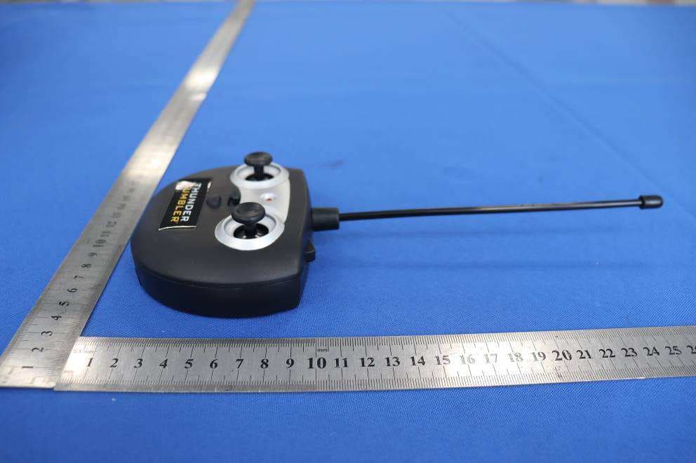 Toy RC Monster Spinning Car - FCC ID P45TD2022A27-1 - FUJIAN TEAMDA PHOTOELECTRICITY CO., LTD (4)