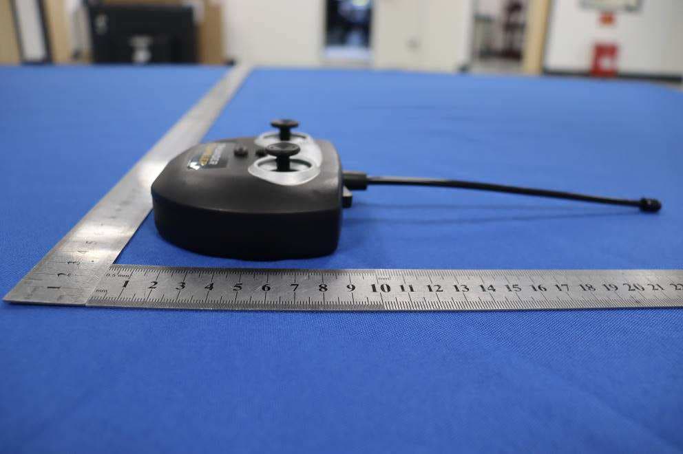 Toy RC Monster Spinning Car - FCC ID P45TD2022A49 - FUJIAN TEAMDA PHOTOELECTRICITY CO., LTD (5)