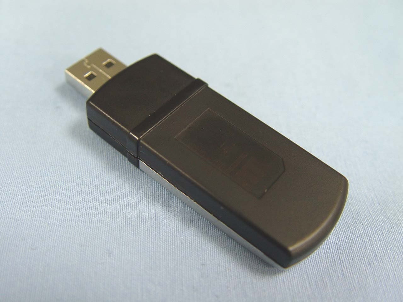 USB Dongle - Receiver - FCC ID P4PD001L - Zippy Technology Corp.