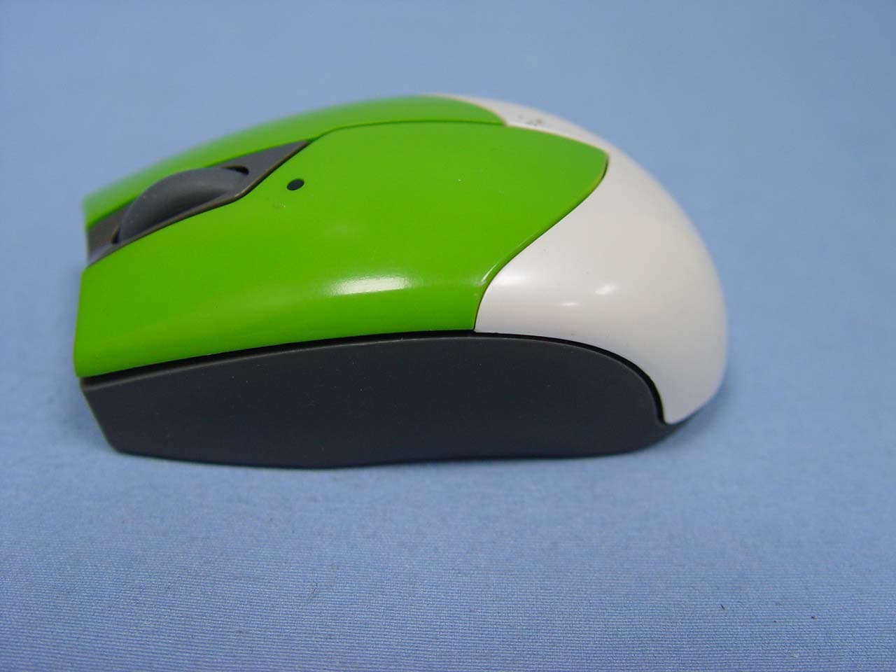 Wireless Mouse - FCC ID P5A001 - ARESON Technology Corp. (2)