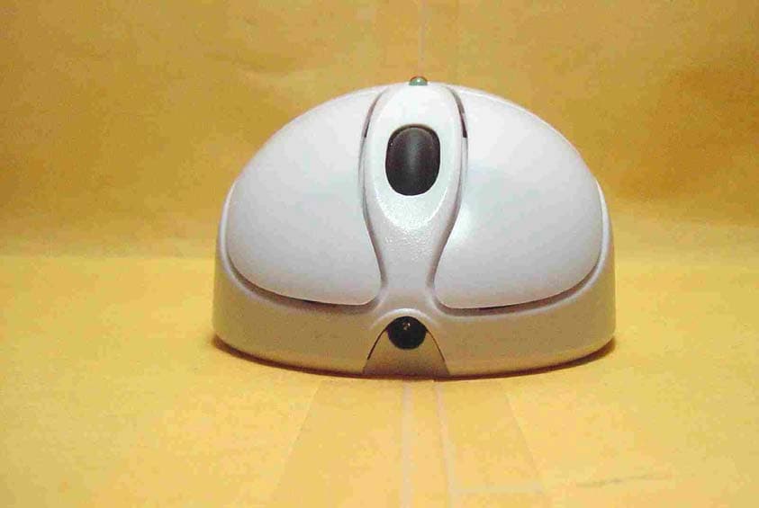 Wireless Mouse - FCC ID P5AB56 - ARESON Technology Corp. (1)