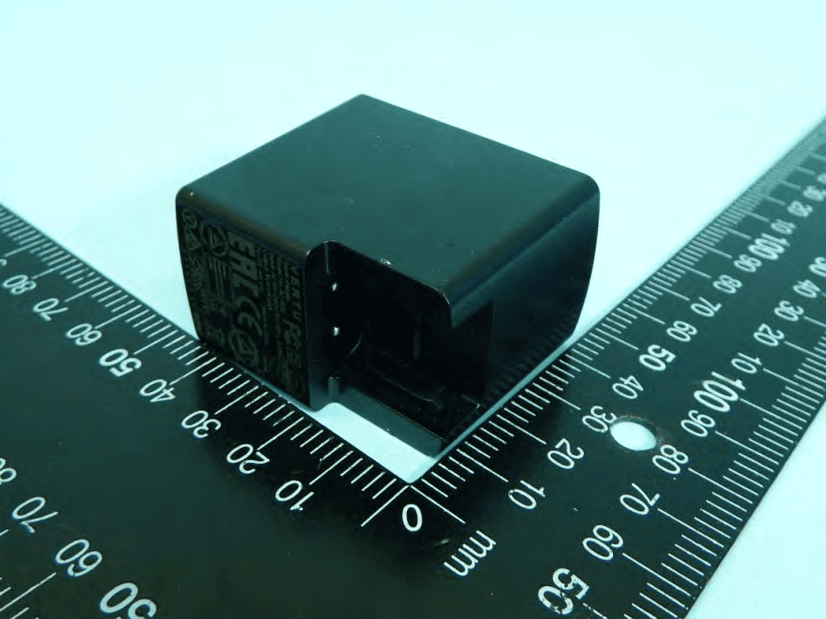 BLUETOOTH TRAVEL SPEAKER - FCC ID P7Q-SP1V - Vertu (5)