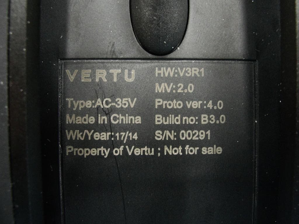 Cellular Telephone - FCC ID P7QRM-980V - Vertu (3)