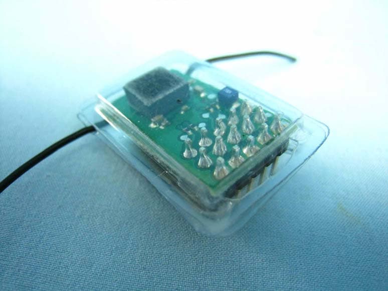 Radio Control Receiver - FCC ID P8OGWR4S24G - Grand Wing Servo-Tech Co., Ltd. (2)