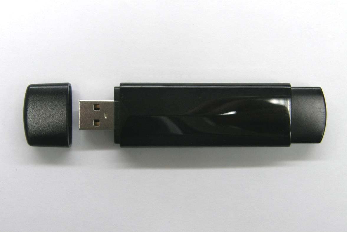 WLAN 11n USB Adapter - FCC ID PANWL6200A - CC&C Technologies, Inc. (2)