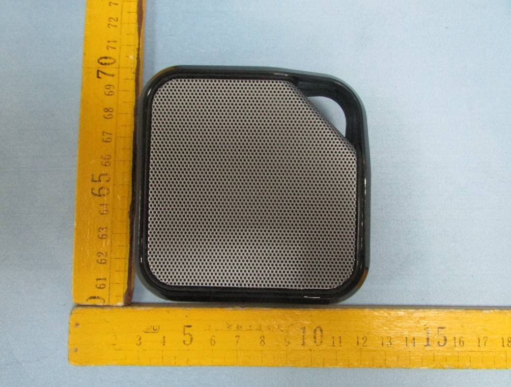 Wireless Speaker - FCC ID PB4-TDKA20 - Imation Corp. (2)