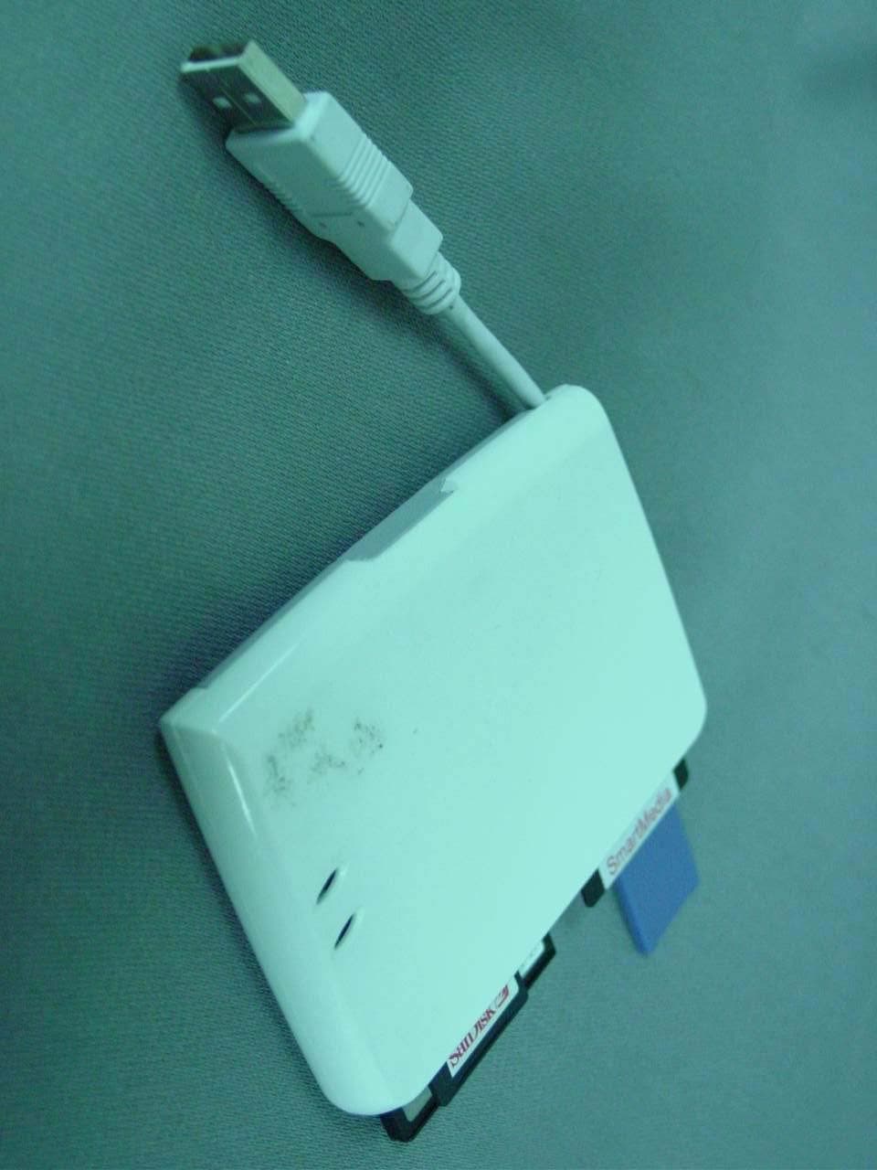 USB Multi Card Reader - FCC ID PBCMRE-461U - Sarotech Co., Ltd. (2)