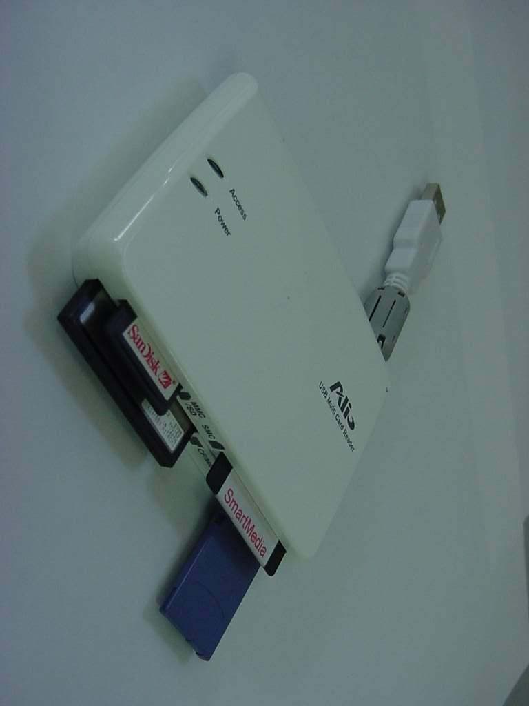 USB Multi-Card Reader - FCC ID PBCMRE-461U2 - Sarotech Co., Ltd.