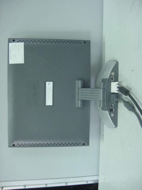 17 Inches TFT LCD Monitor - FCC ID PBF-MF170D - MAX MEDIA INC (2)