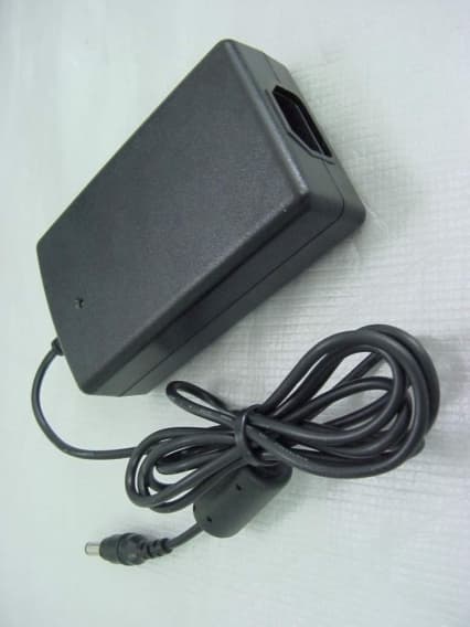 TFT LCD Monitor - FCC ID PBF-MF181M - MAX MEDIA INC (2)