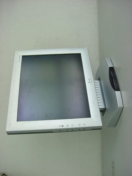 TFT LCD Monitor - FCC ID PBF-MF181M - MAX MEDIA INC (3)
