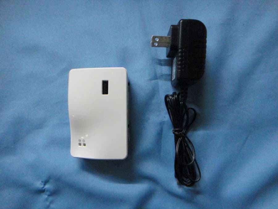 WiFi Mobile Router - FCC ID PBLCDM532AM001 - Advance Multimedia Internet Technology Inc. (4)