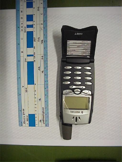 Licensed Portable - FCC ID PBY1130102 - Ericsson Mobile Communications AB