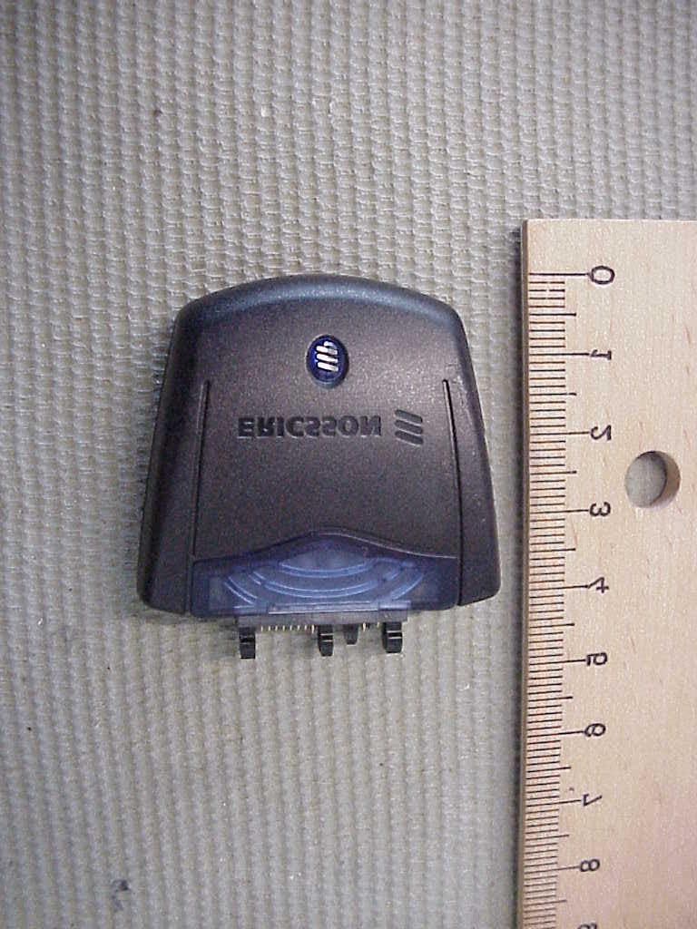 Bluetooth Phone Plug - FCC ID PBY8404003-BV - Ericsson Mobile Communications AB