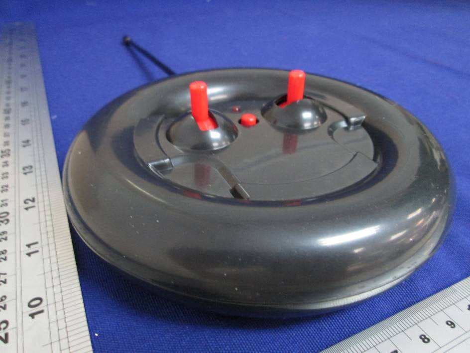 Toy RC Retro Roller - FCC ID PCJJL2014B49 - SHANTOU CITY CHENGHAI JINLONG TOYS CO., LTD (4)